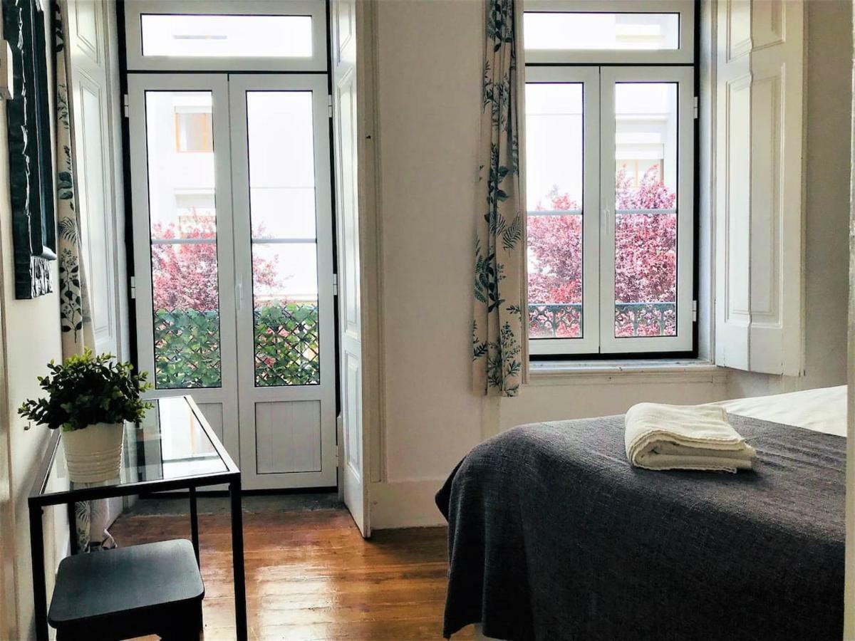 Principe Real - 2 Bedroom Apartment With Terrace Lisbon Exterior photo